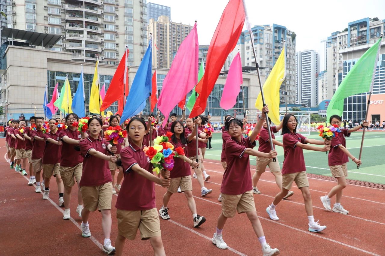 重庆江北知易外国语学校运动会精彩开幕式(图1)